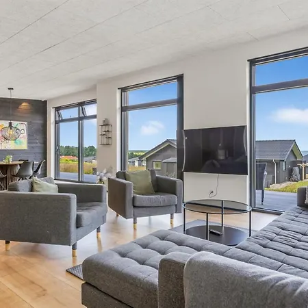 Ferienhaus Heidie - 600m From The Sea By Interhome