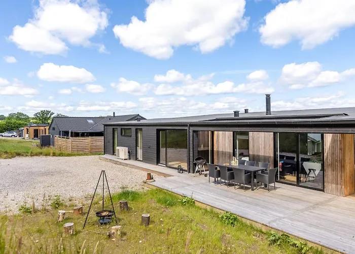 Holiday home Heidie - 600m From The Sea By Interhome