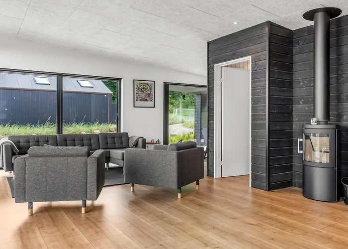 Holiday home Heidie - 600m From The Sea By Interhome Sjolund